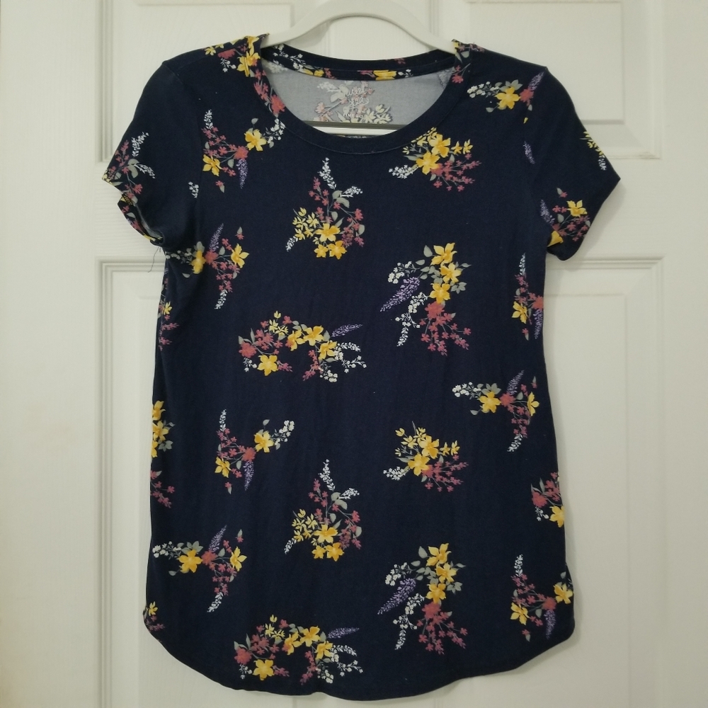 Sweet Tea's by Pink Rose Top